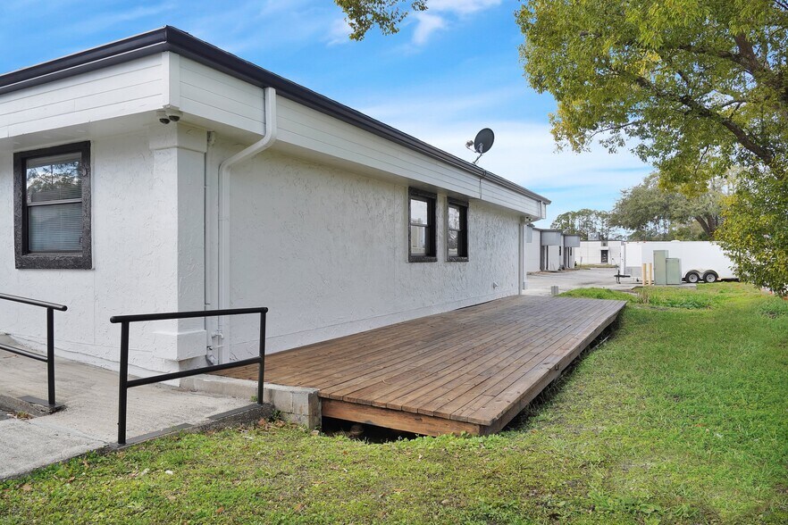 More Photos Of 3599 University Blvd S, Jacksonville Medical For Sale