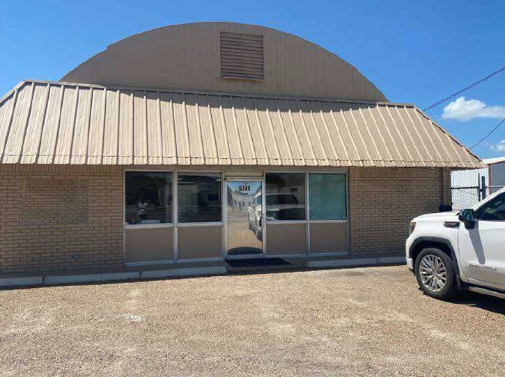 More Photos Of 5741 Leopard St, Corpus Christi Service For Sale