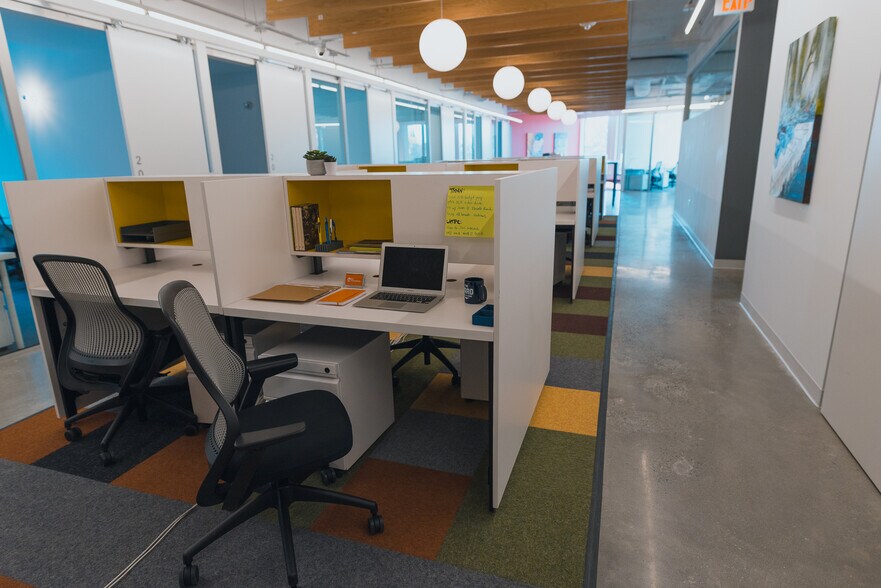 More Photos Of 700 Pennsylvania Ave SE, Washington Office For Sale