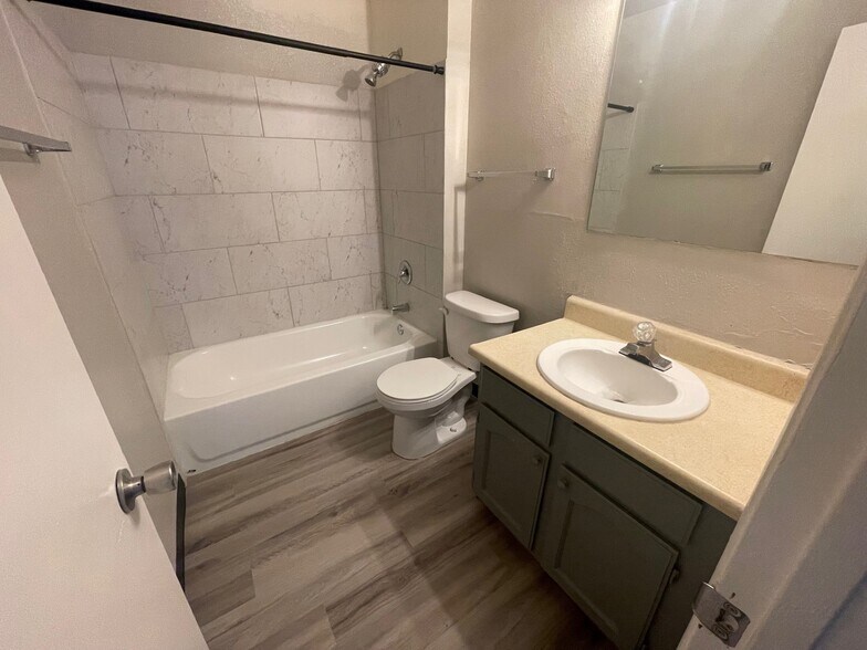 More Photos Of 2625-2627 E Uintah St, Colorado Springs Apartments For Sale