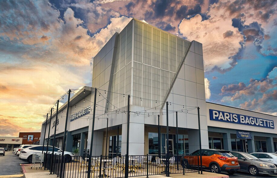 More Photos Of 9100-9188 Bellaire Blvd, Houston Unknown For Lease