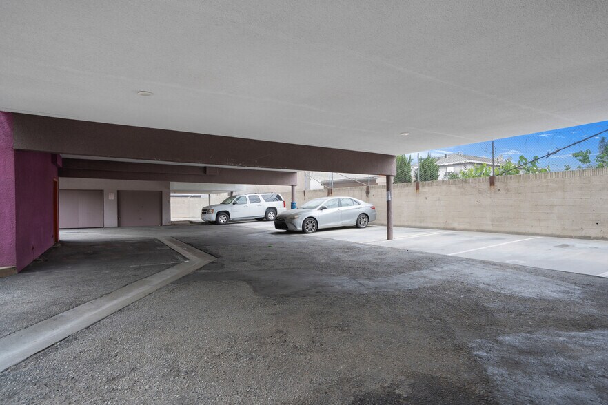 More Photos Of 1225 W 166th St, Gardena Apartments For Sale