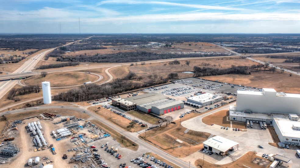 More Photos Of 20701 E 81st St, Broken Arrow Manufacturing For Sale