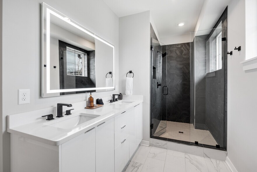 More Photos Of 1233 Lischey Ave, Nashville Apartments For Sale