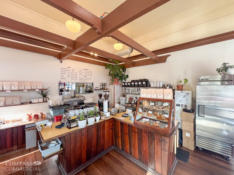 More Photos Of 8235 SE 13th Ave, Portland Storefront For Sale