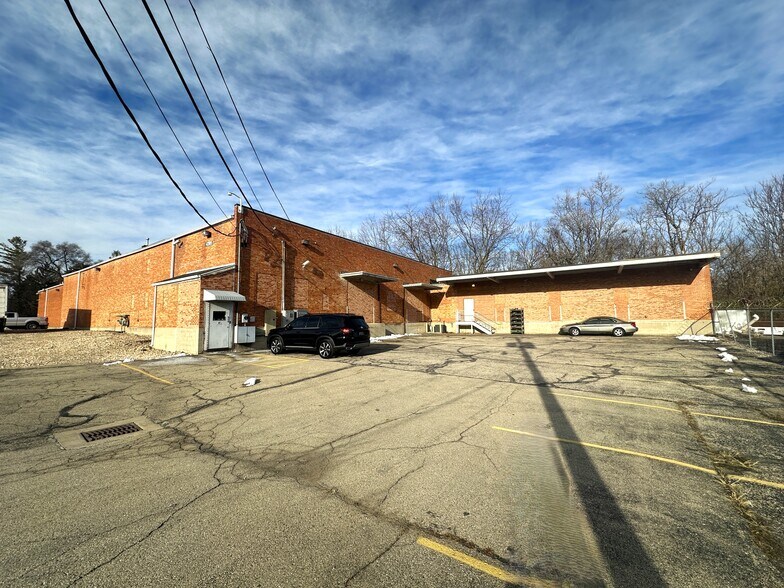 More Photos Of 4395 Springfield St, Dayton Warehouse For Sale