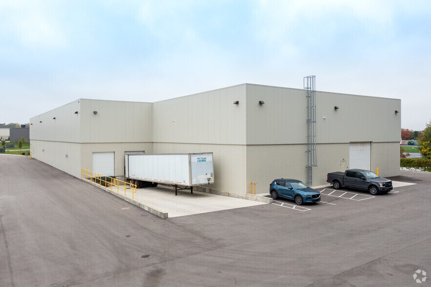 More Photos Of 30119 Research Dr, New Hudson Warehouse For Lease
