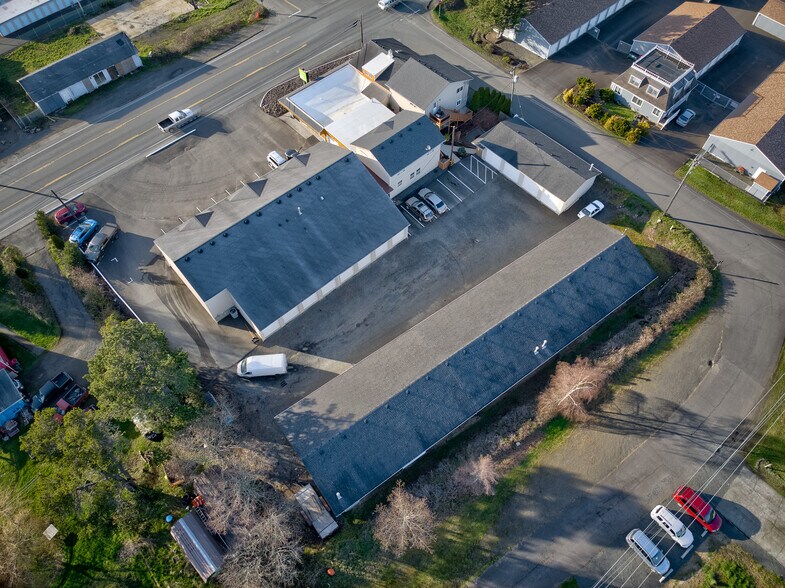 More Photos Of 3003 Highway 101 N, Gearhart Self Storage For Sale