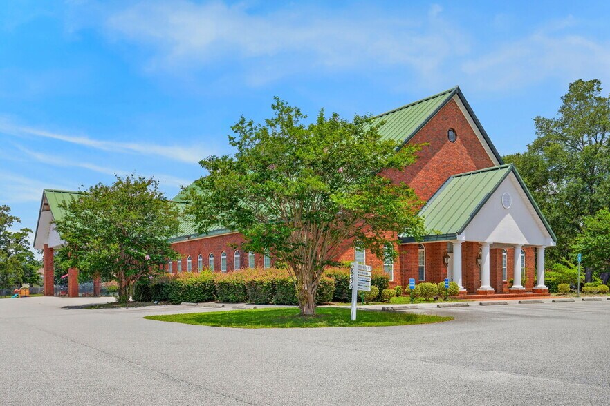 More Photos Of 6161 Chief Of Love Rd, Savannah Specialty For Sale