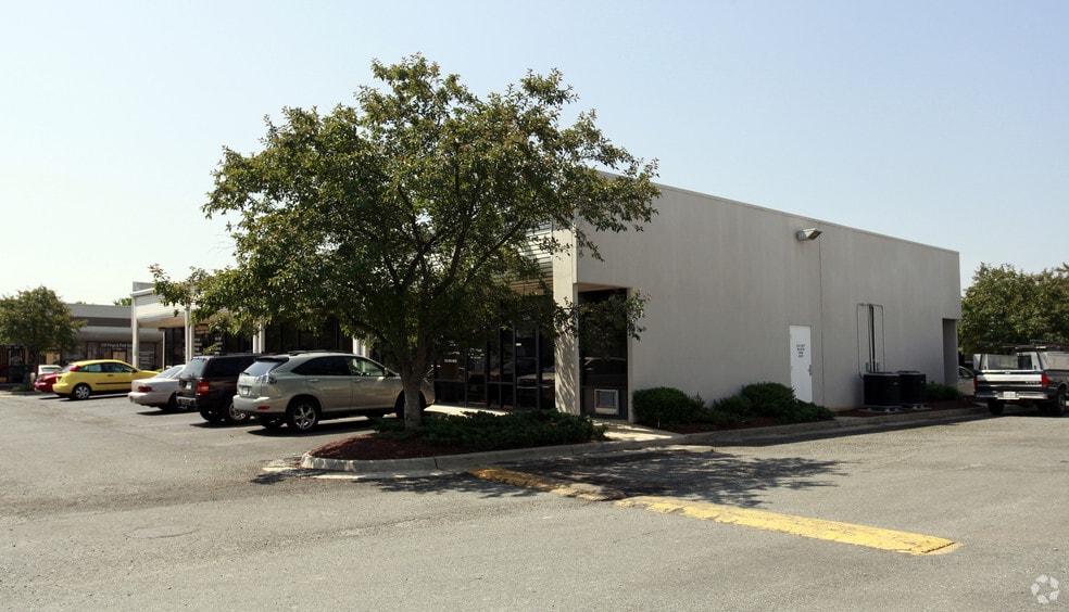 More Photos Of 3035-3099 PS Business Center Dr, Woodbridge Unknown For Lease
