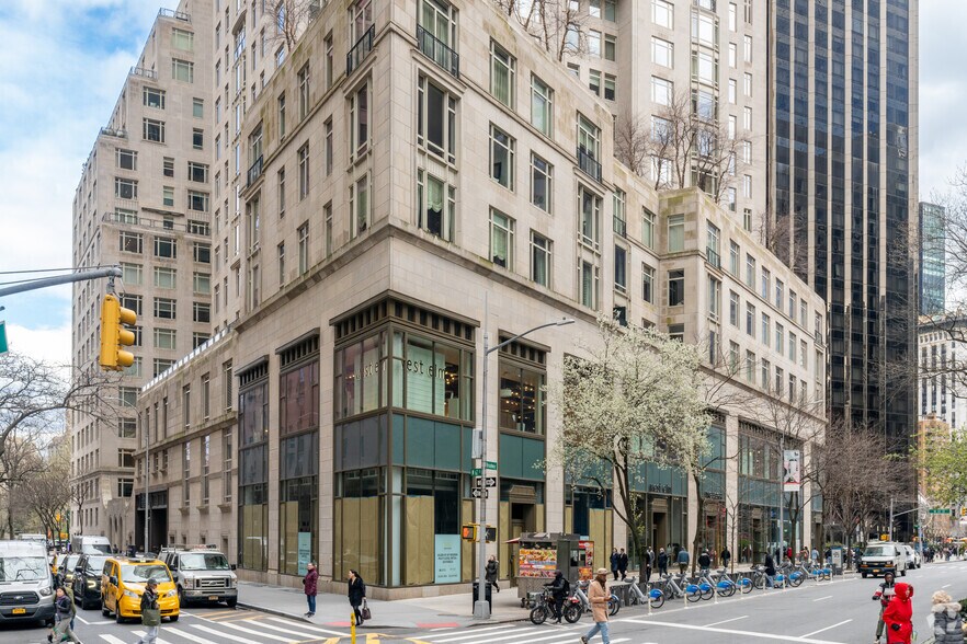 More Photos Of 1870-1880 Broadway, New York General Retail For Lease
