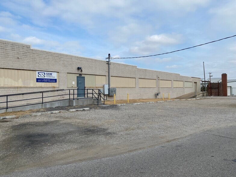 More Photos Of 5524 E 12th St, Tulsa Warehouse For Sale