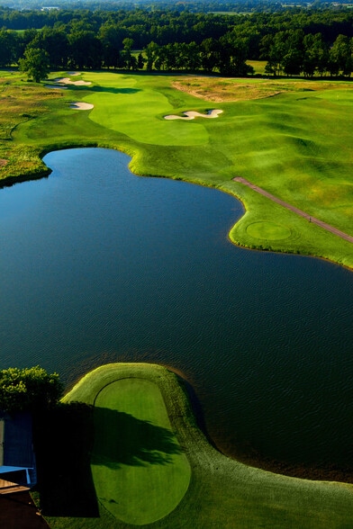 More Photos Of 61809 Stonegate Dr, Centreville Golf Course Driving Range For Sale