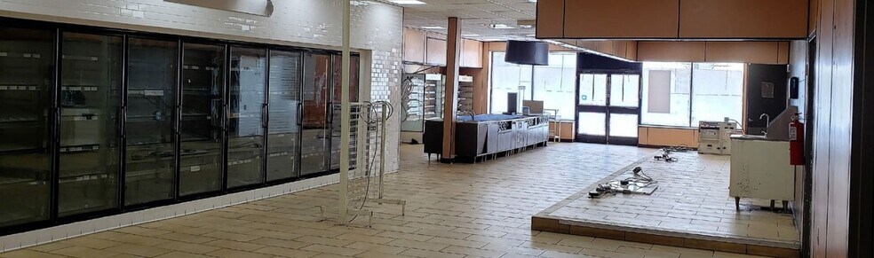 More Photos Of 11203-11221 York Rd, Cockeysville Unknown For Lease