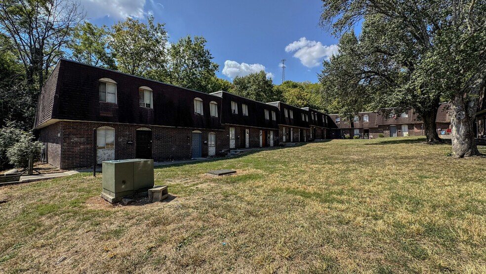 More Photos Of 5459-5473 Kirby Ave, Cincinnati Apartments For Sale