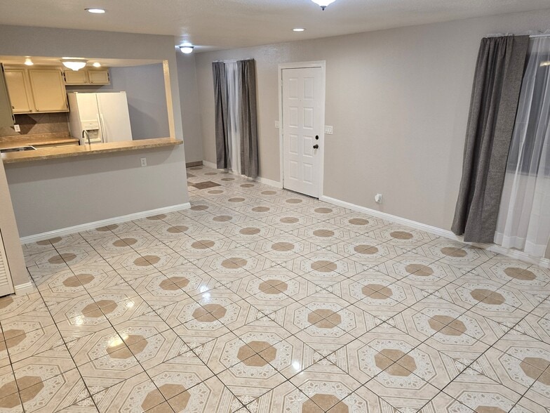 More Photos Of 4781 E Craig Rd, Las Vegas Apartments For Sale