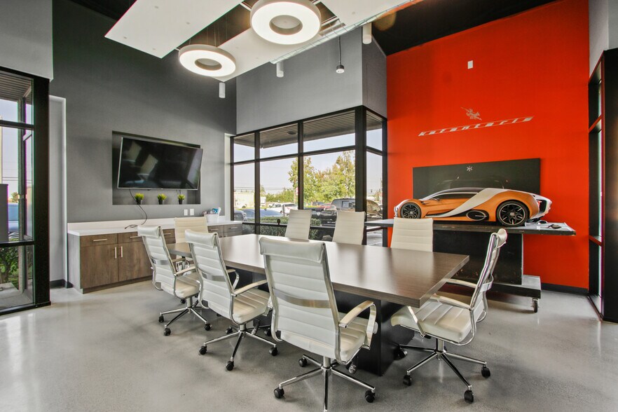 More Photos Of 1036 W Taft Ave, Orange Loft Creative Space For Sale