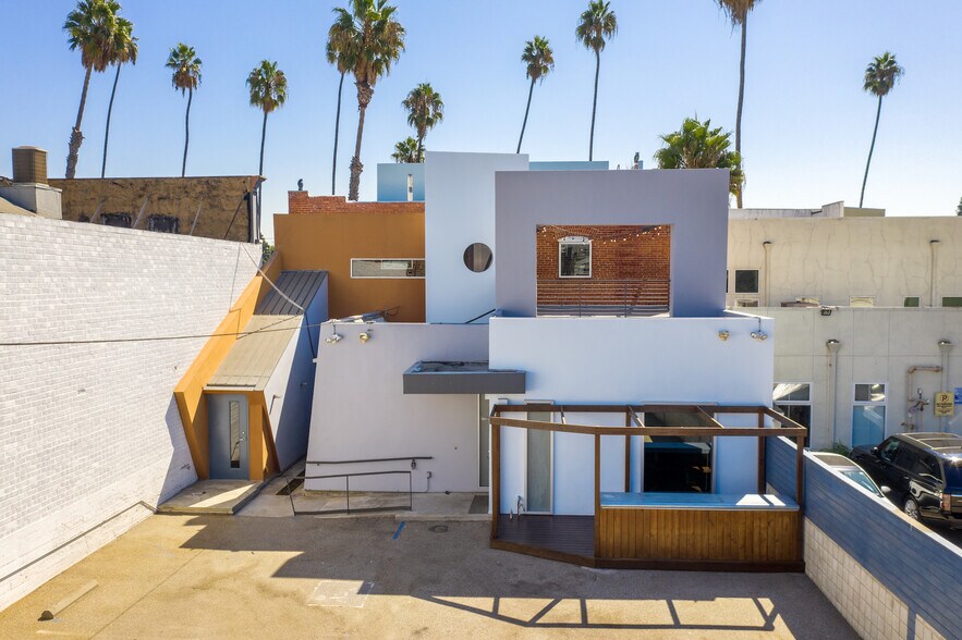 More Photos Of 2917 Santa Monica Blvd, Santa Monica Loft Creative Space For Lease