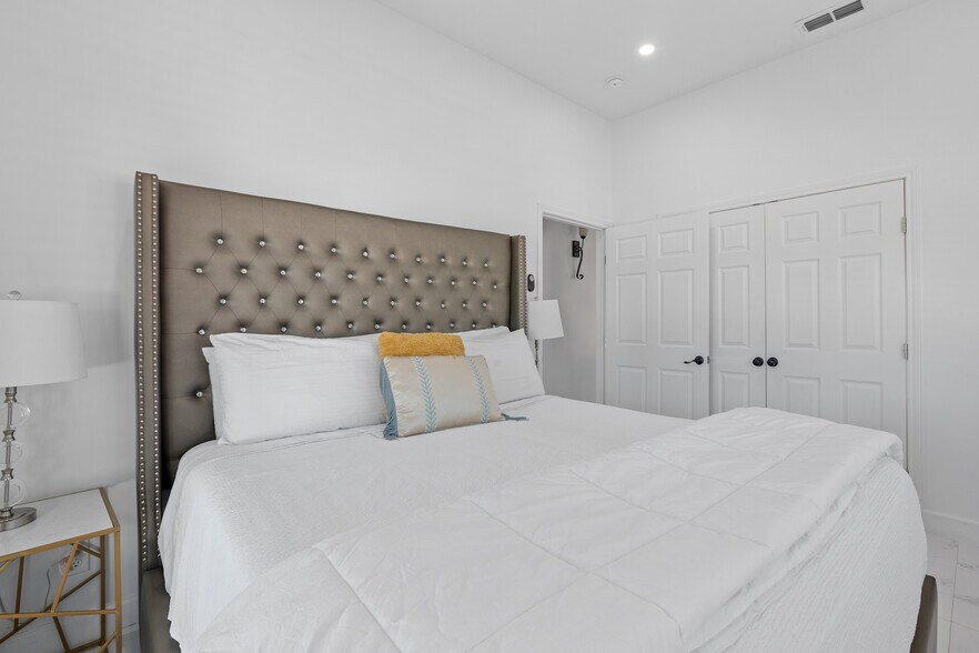 More Photos Of 2565 N State Highway 16, Fredericksburg Specialty For Sale