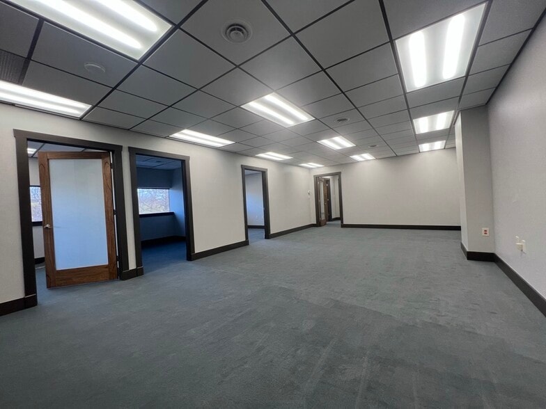 More Photos Of 6455 Lake Ave, Orchard Park Medical For Sale
