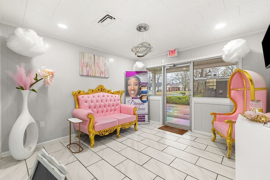 More Photos Of 120 S 10th Ave, Hattiesburg General Retail For Sale