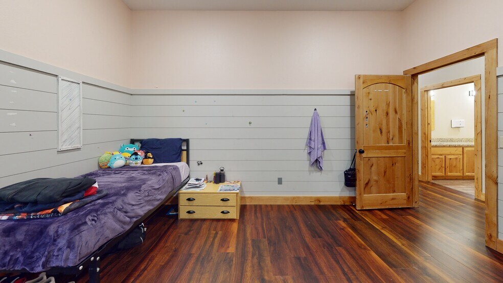 More Photos Of 4150 Highway 36 S, Brenham Shelter For Sale