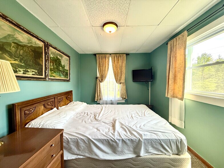More Photos Of 5085 Route 23A, Haines Falls Flex For Sale