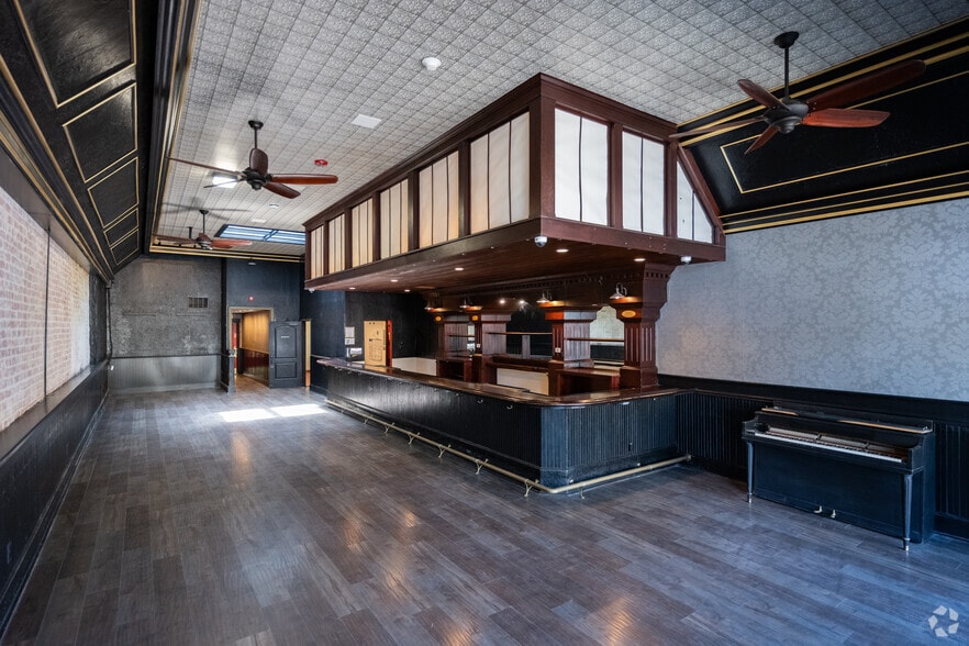 More Photos Of 6957 Sebastopol Ave, Sebastopol Restaurant For Sale