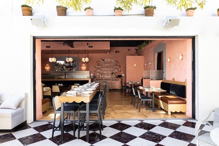 More Photos Of 115 S Fairfax Ave, Los Angeles Hotel For Lease