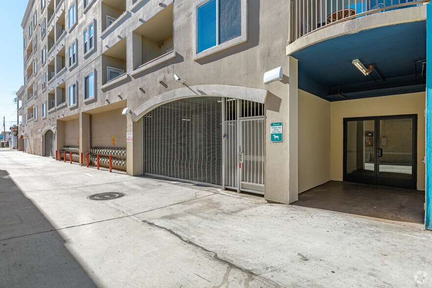 More Photos Of 819-825 D Ave, National City Apartments For Lease