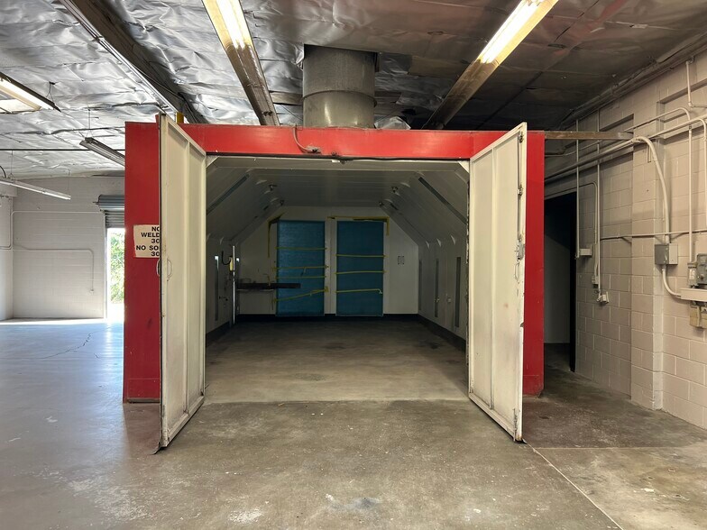 More Photos Of 500 S Raymond Ave, Fullerton Warehouse For Lease