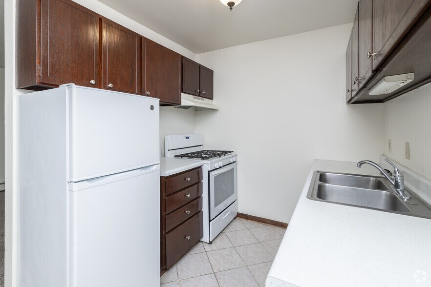 More Photos Of 5209 Xerxes Ave N, Minneapolis Apartments For Sale