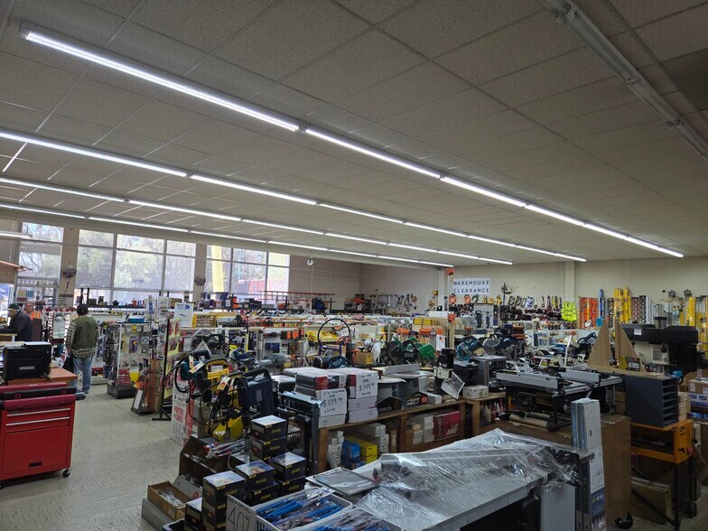 Primary Photo Of 21732 Foothill Blvd, Hayward Freestanding For Lease