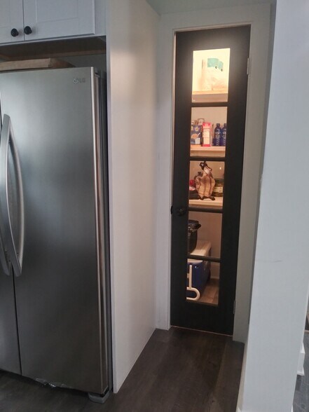 More Photos Of 1092 Sells Ave SW, Atlanta Specialty For Sale