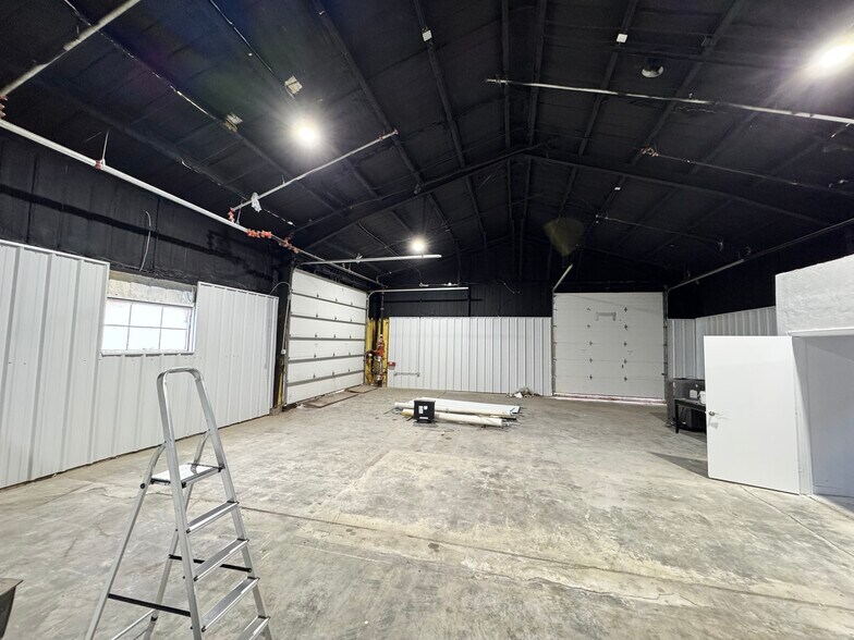 More Photos Of 3003 N Oklahoma Ave, Oklahoma City Warehouse For Lease