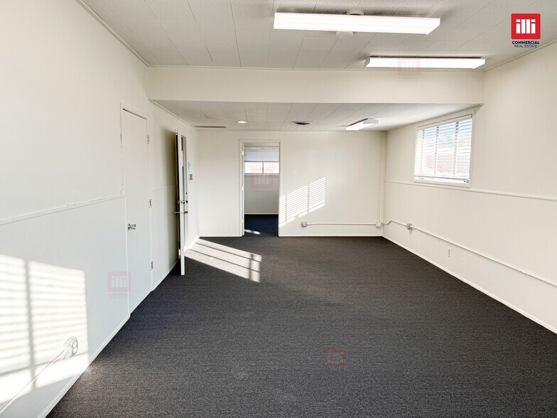 More Photos Of 8230 Beverly Blvd, Los Angeles Office For Lease