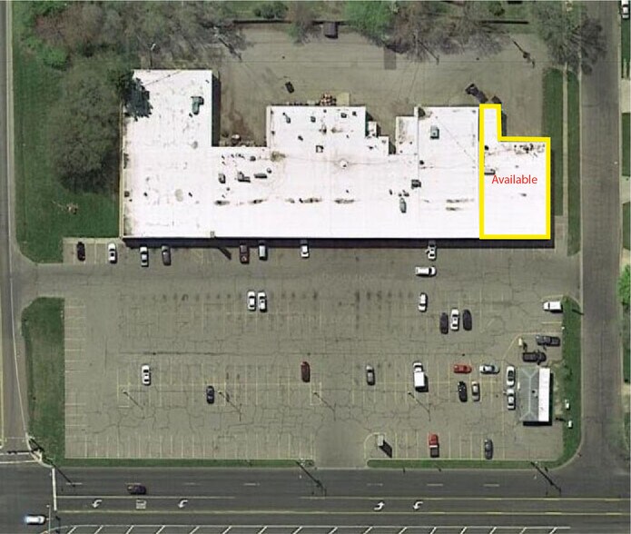 More Photos Of 3420-3518 E Main St, Kalamazoo General Retail For Lease