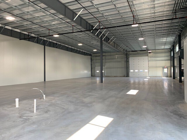 More Photos Of 72 W 64th St, Holland Manufacturing For Lease