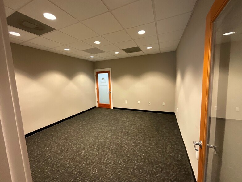 More Photos Of 930 Thomasville Rd, Tallahassee Office For Lease