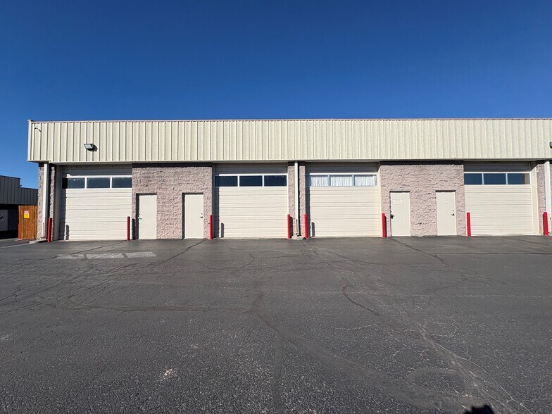 More Photos Of 1048 Independent Ave, Grand Junction Flex For Sale