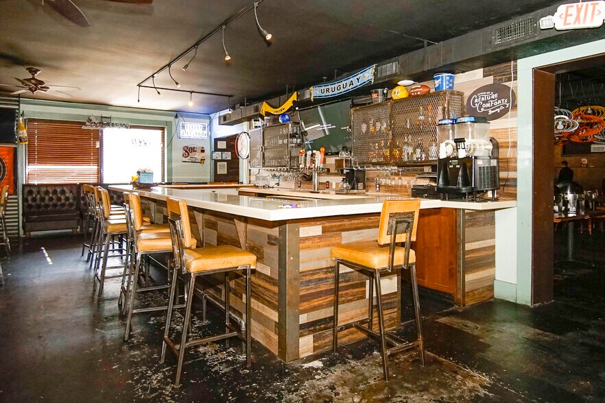 More Photos Of 1550 Oglethorpe Ave, Athens Freestanding For Lease