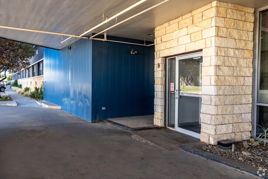 More Photos Of 2101 Avenue Q, Lubbock Apartments For Lease