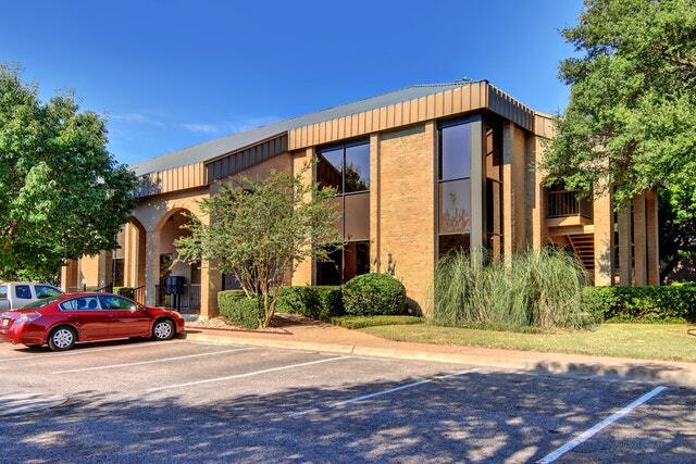 More Photos Of 10816 Crown Colony Dr, Austin Office For Lease