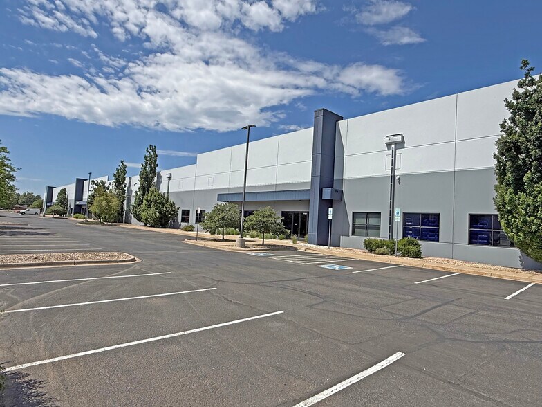 More Photos Of 13250 E Smith Rd, Aurora Warehouse For Lease