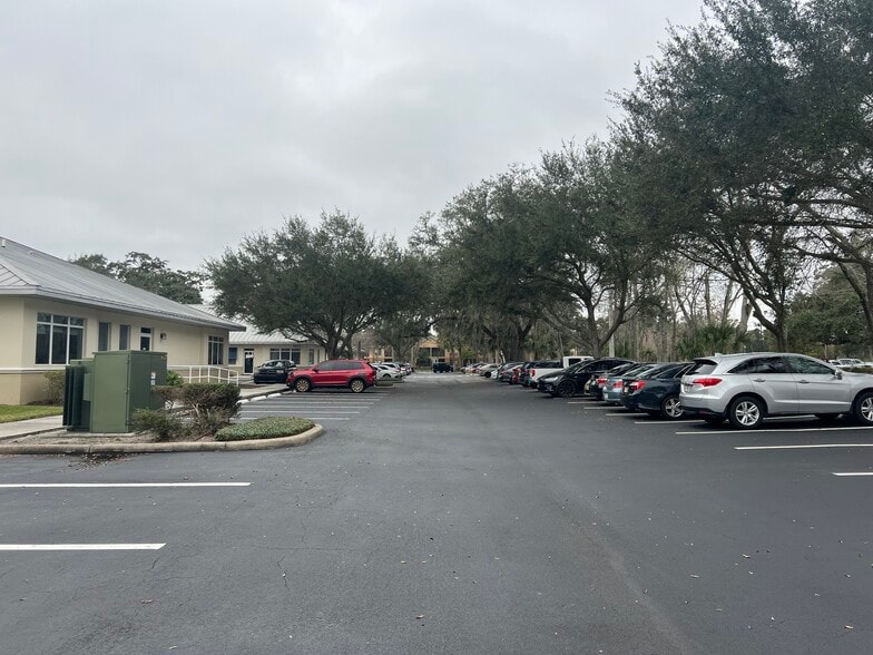 More Photos Of 5935 Webb Rd, Tampa Medical For Lease