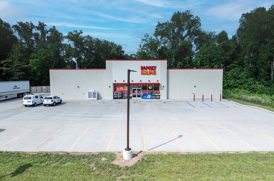 More Photos Of 7755 US-27 Hwy, Burnside Freestanding For Sale