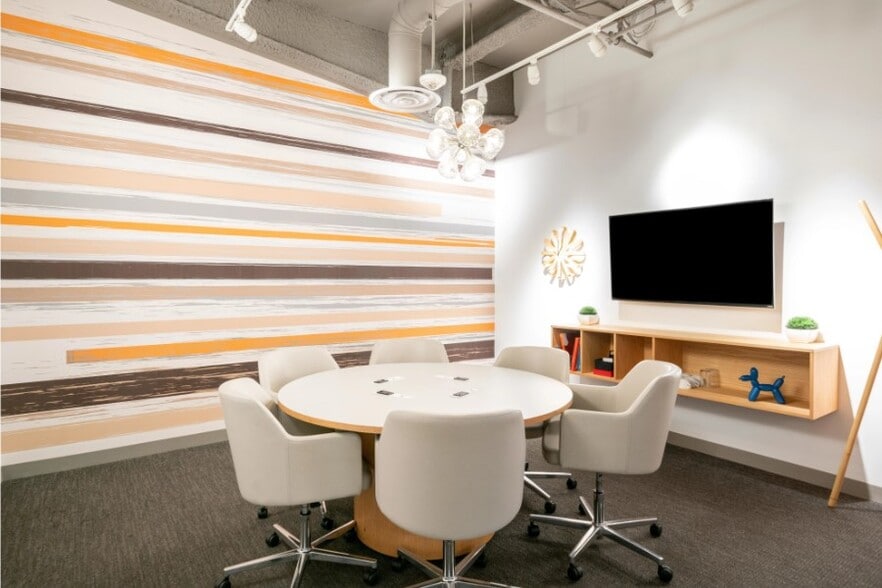 More Photos Of 145 S Fairfax Ave, Los Angeles Coworking Space