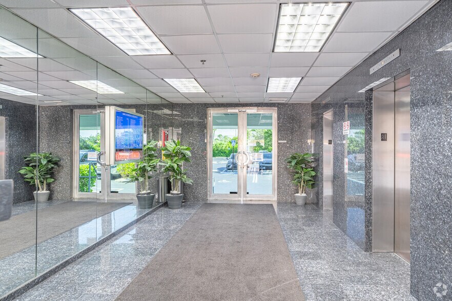 More Photos Of 1600 S Federal Hwy, Pompano Beach Office For Lease