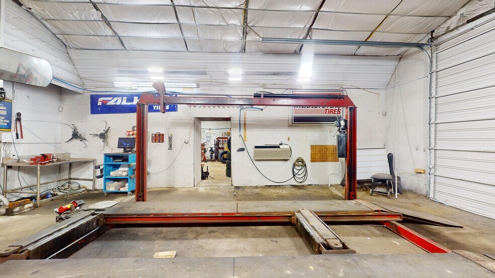 More Photos Of 2270 Solomons Island Rd, Huntingtown Auto Repair For Sale