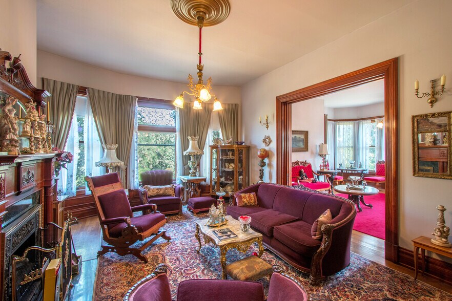 More Photos Of 608 W 6th St, The Dalles Specialty For Sale